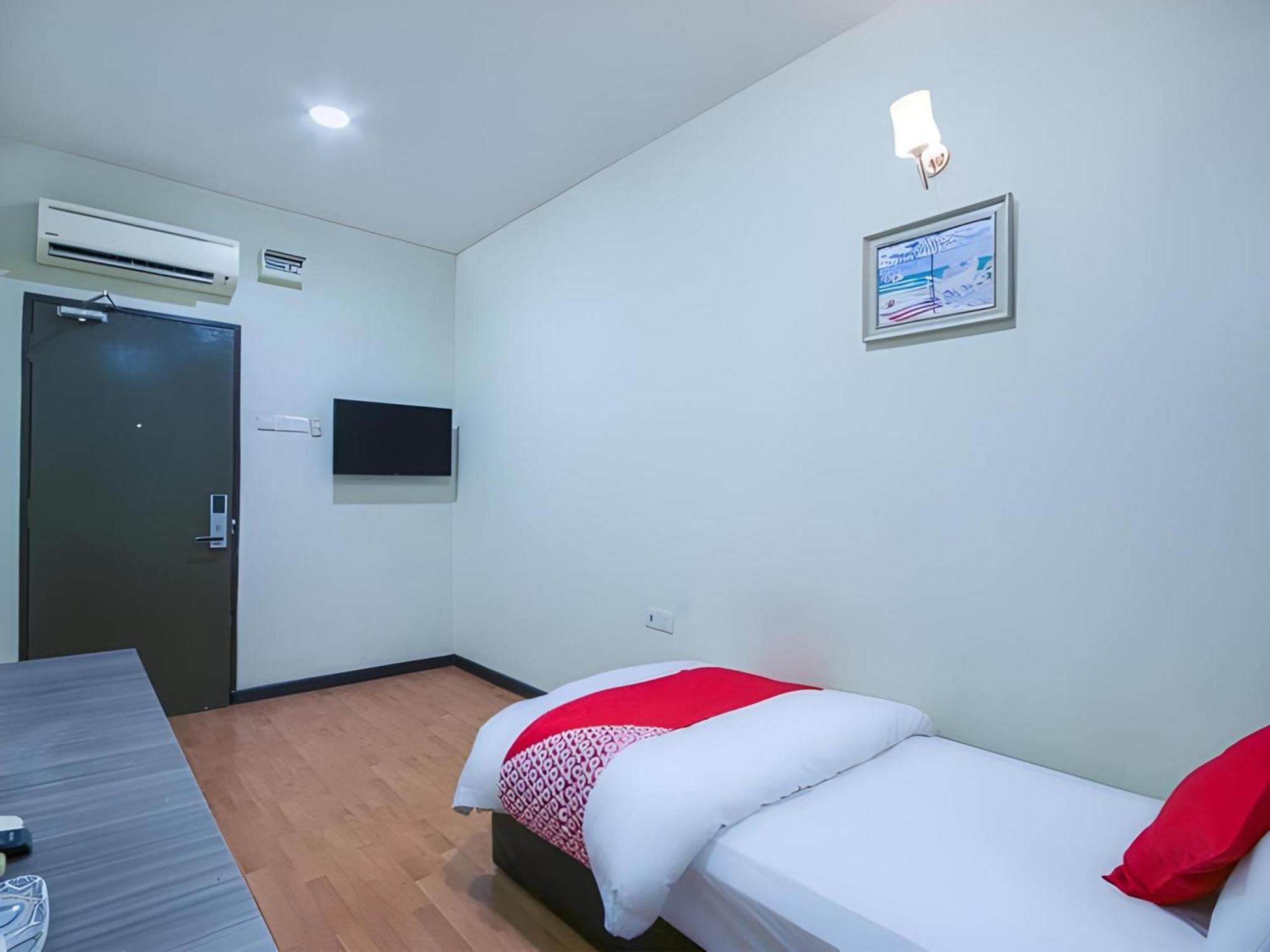 Capital O 812 Hotel Smc Seksyen 13 Shah Alam Kültér fotó