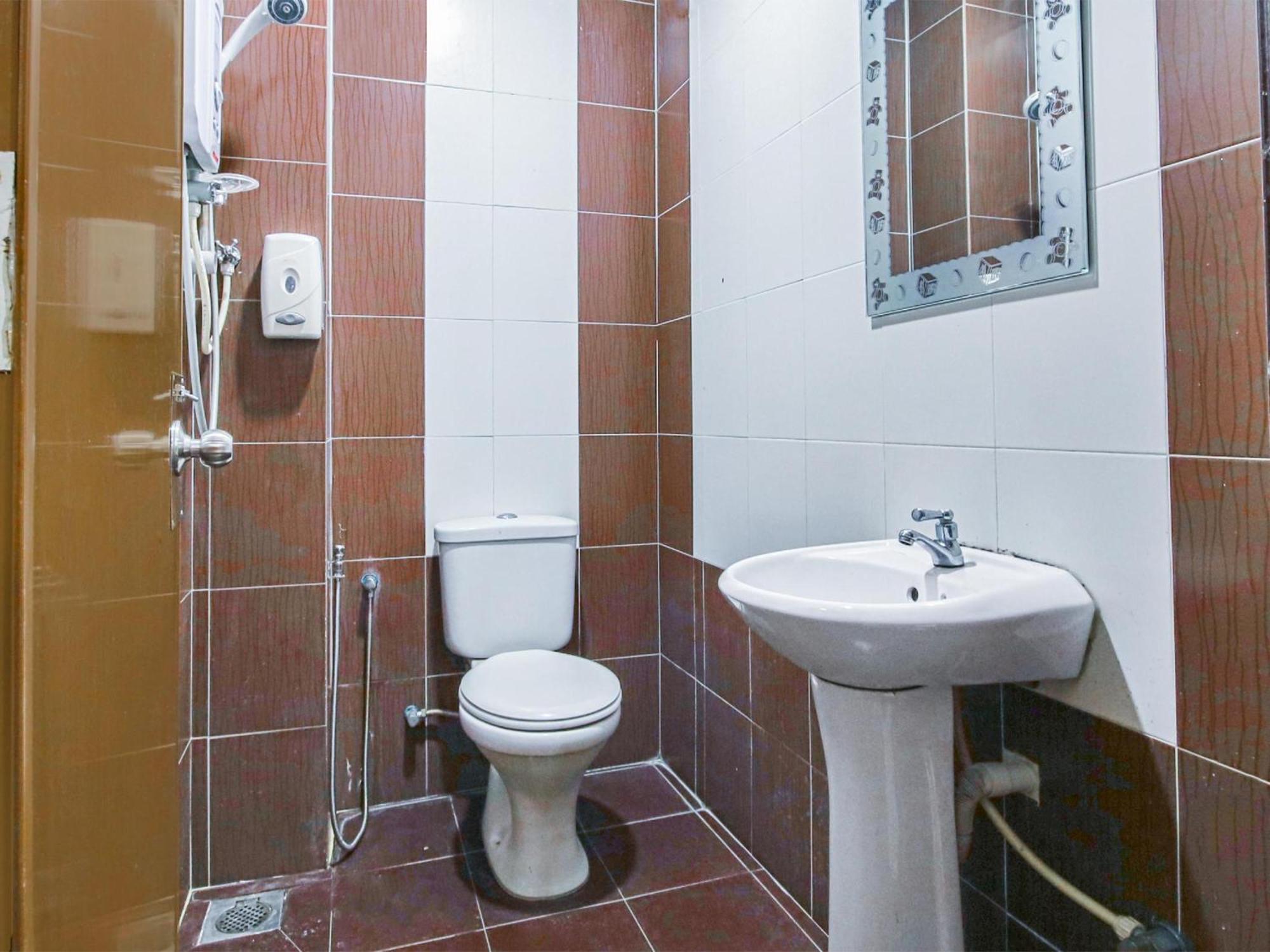 Capital O 812 Hotel Smc Seksyen 13 Shah Alam Kültér fotó
