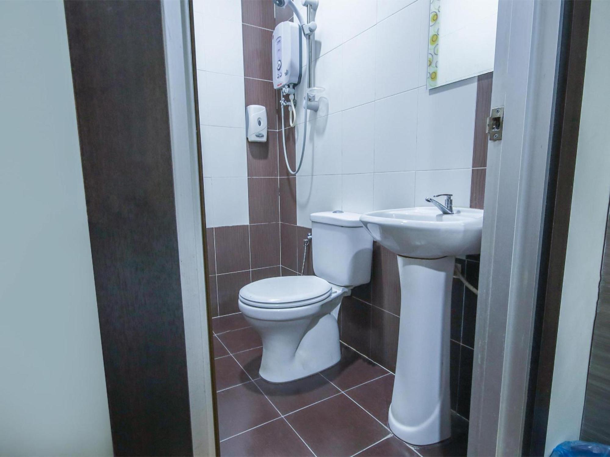 Capital O 812 Hotel Smc Seksyen 13 Shah Alam Kültér fotó